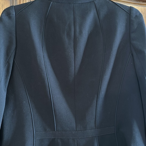 NEW White House Black Market 3/4 sleeve Peplum Elegant Black Blazer size 10 - Picture 13 of 13